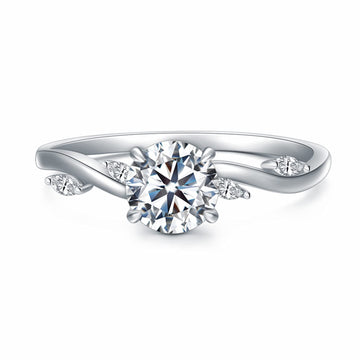 Velvet Round Cut Engagement Ring