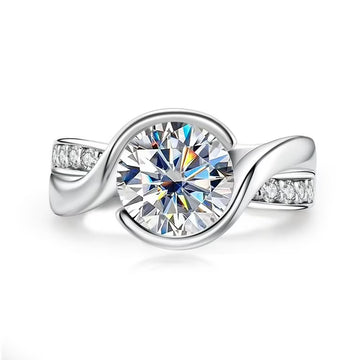 Lixus Round Cut Engagement Ring
